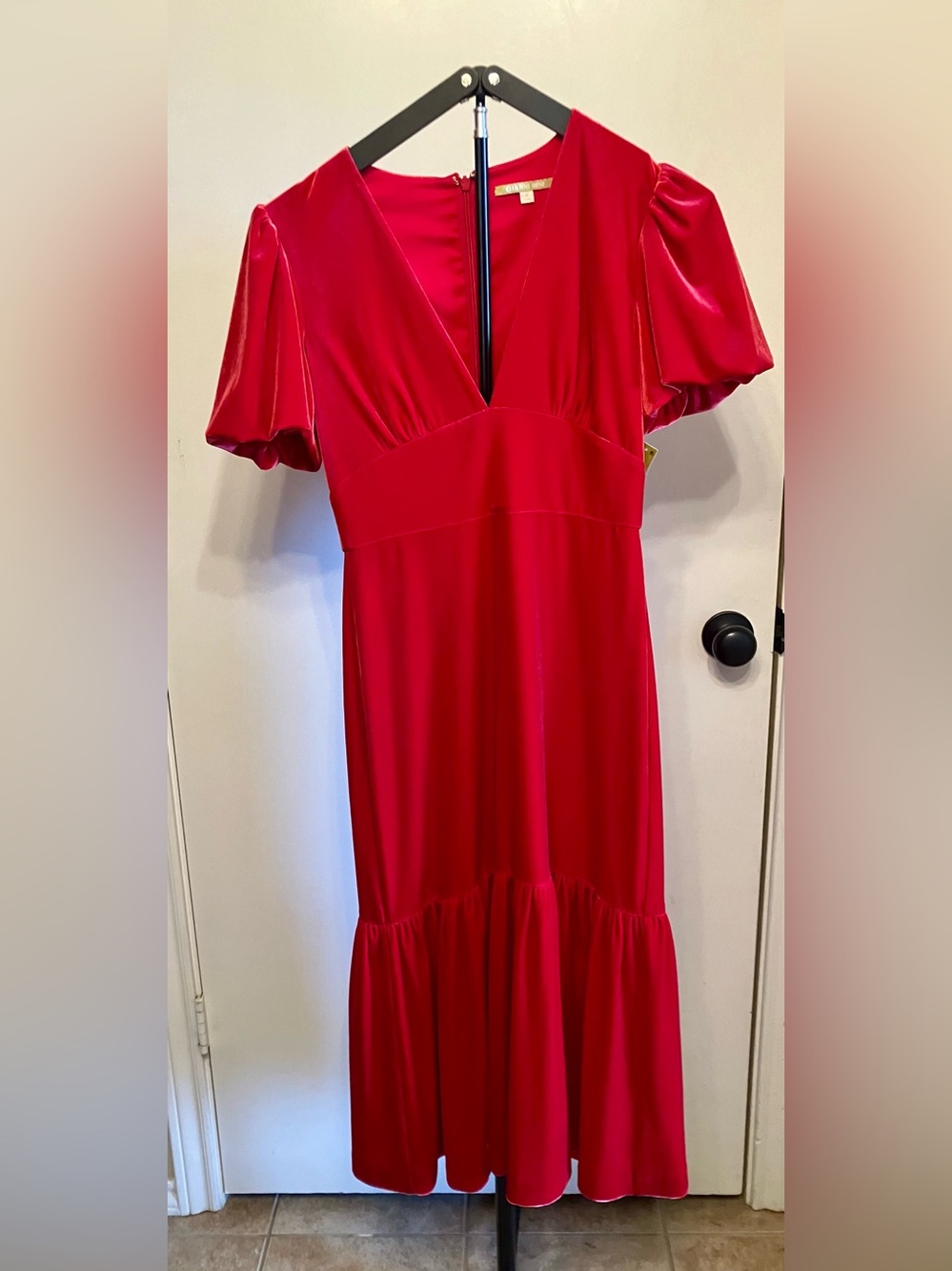 Gianni Bini Blair Velvet Fluted Hem Midi Dress - Red - NWT - Size 4